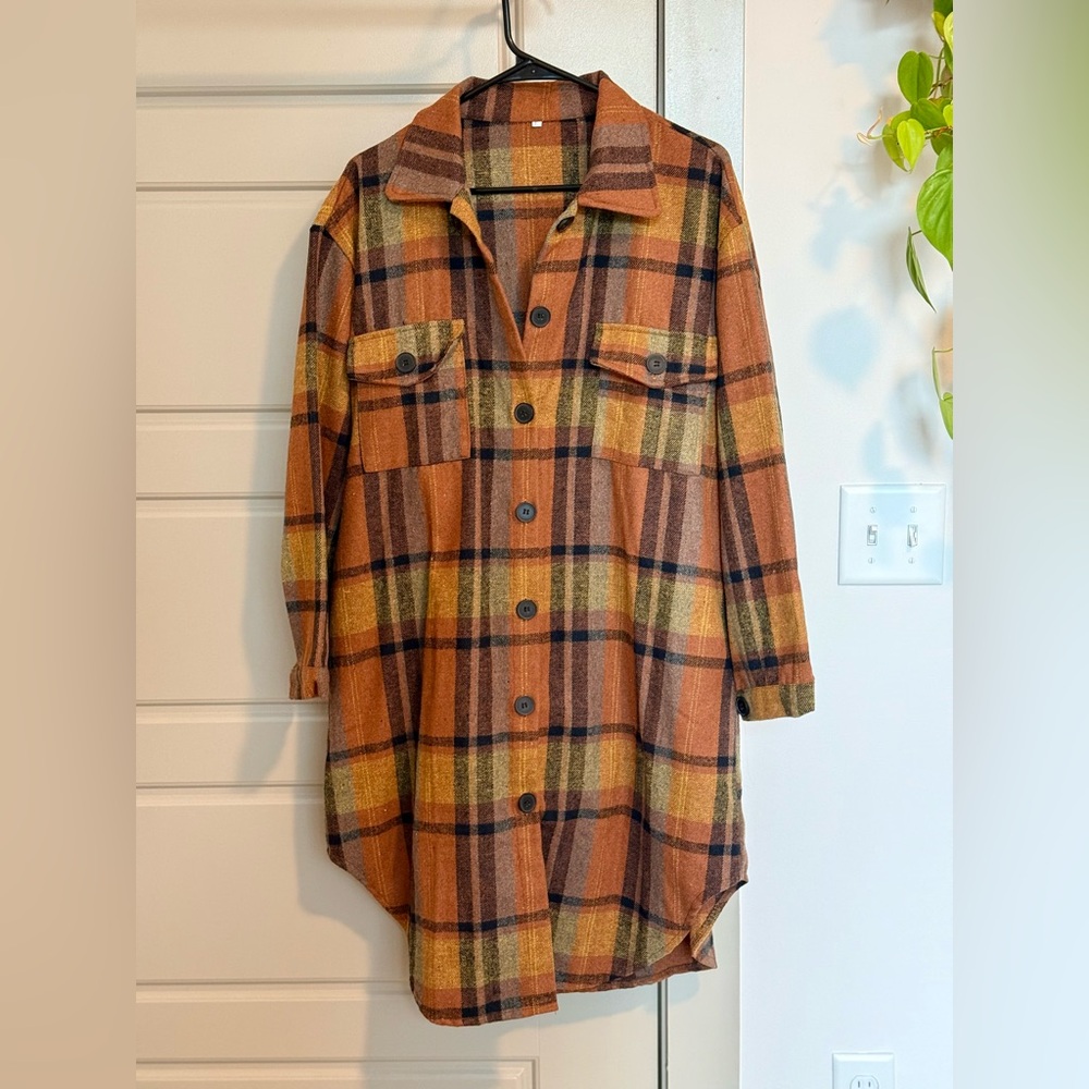 Button down long plaid shirt coat. Size Large